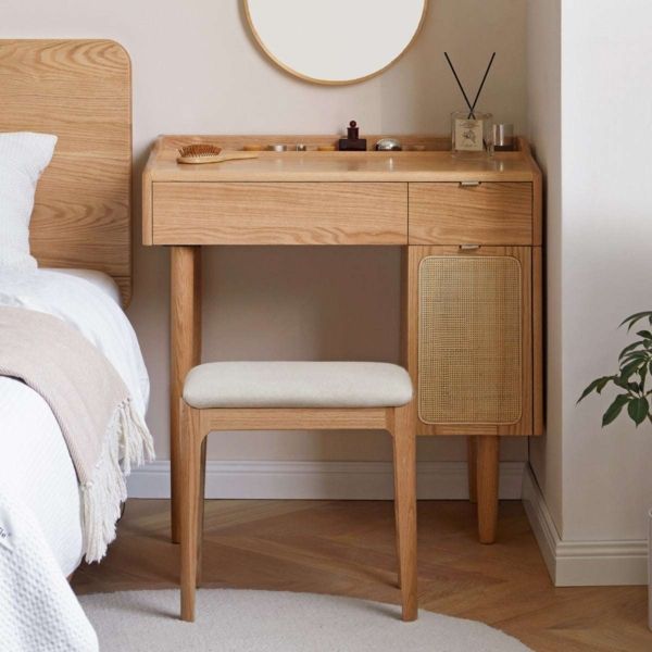 Các mẫu bàn ghế thường được để trong phòng ngủ hiện nay Bàn ghế phòng ngủ