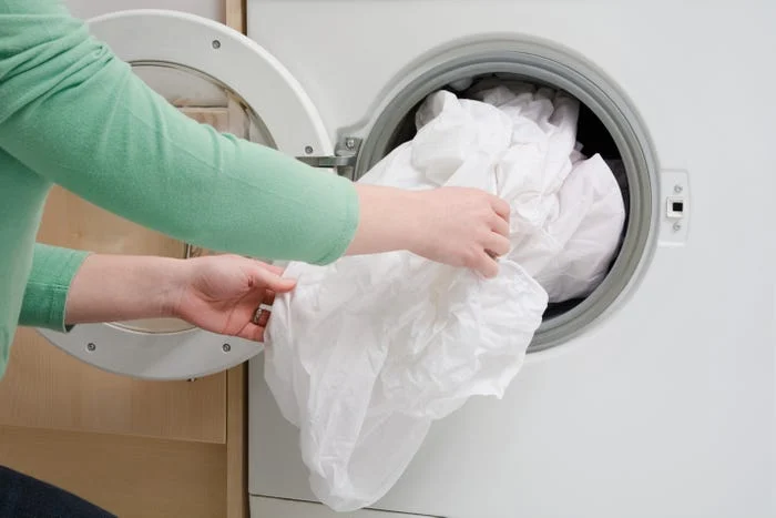 Mẹo hạn chế bụi bẩn trong phòng ngủ 