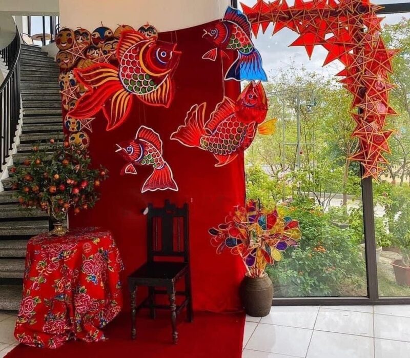 Decor ban công nhà phố đón Trung Thu