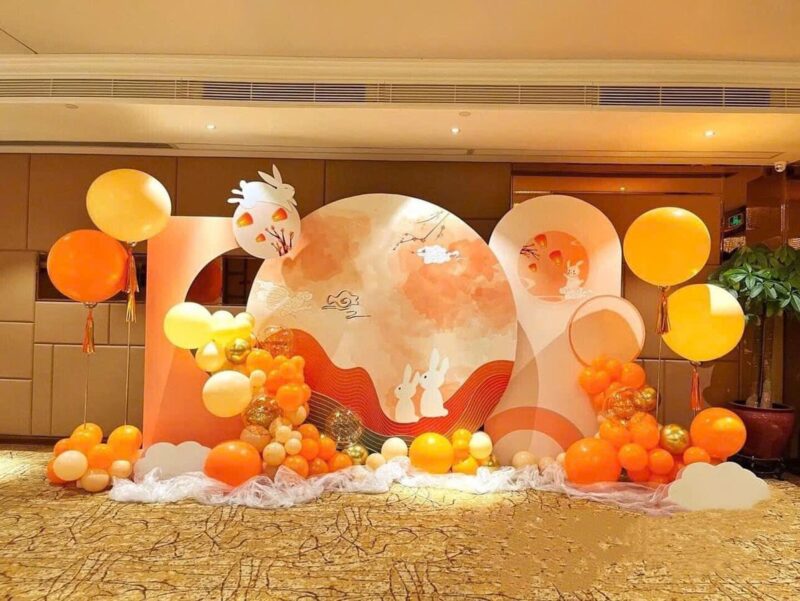 Gợi ý trang trí phòng khách đón Trung Thu đẹp, ấn tượng Trang trí Trung Thu theo phong cách hiện đại, tối giản